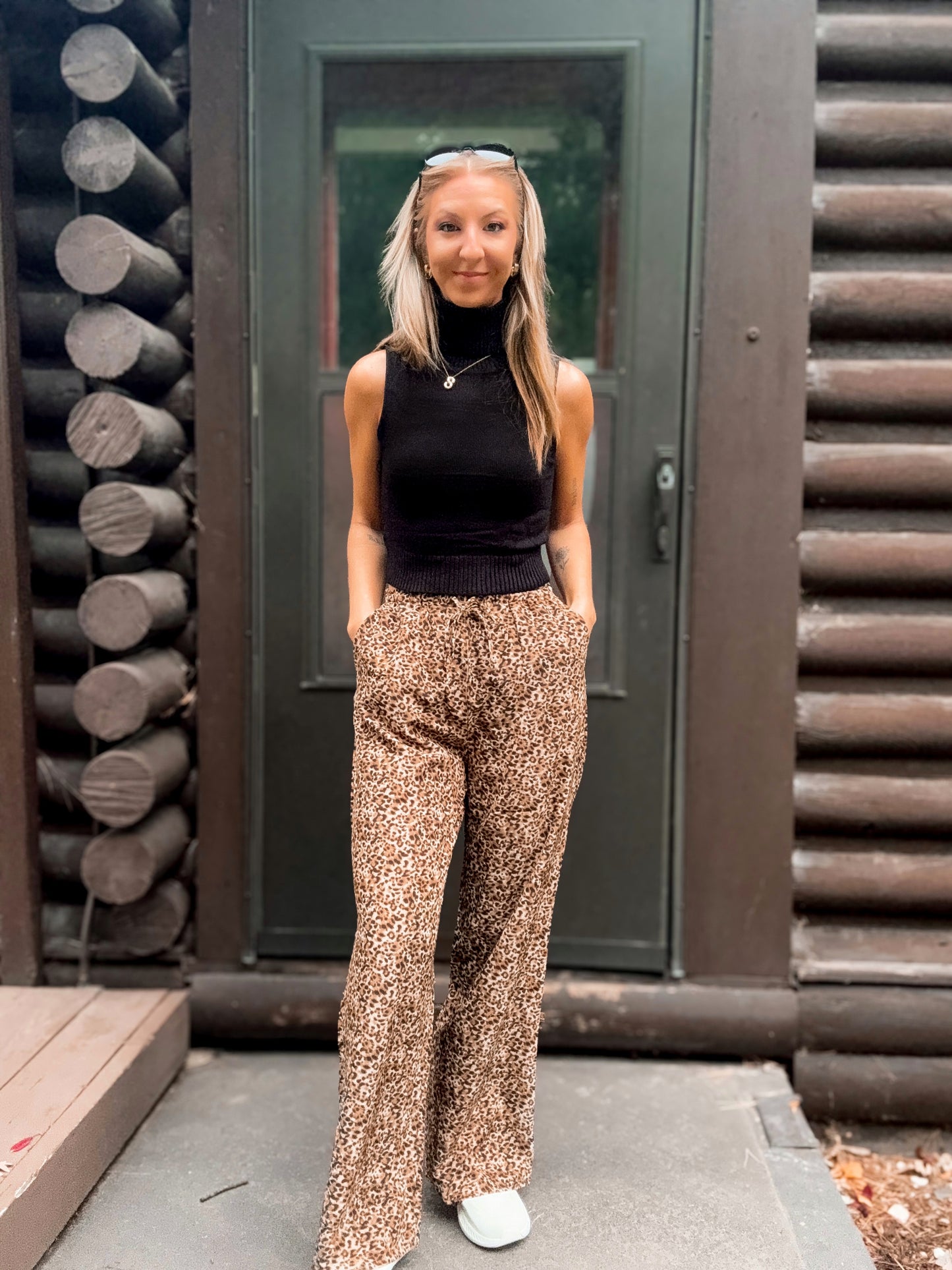 Sleeveless Turtleneck Knit Top