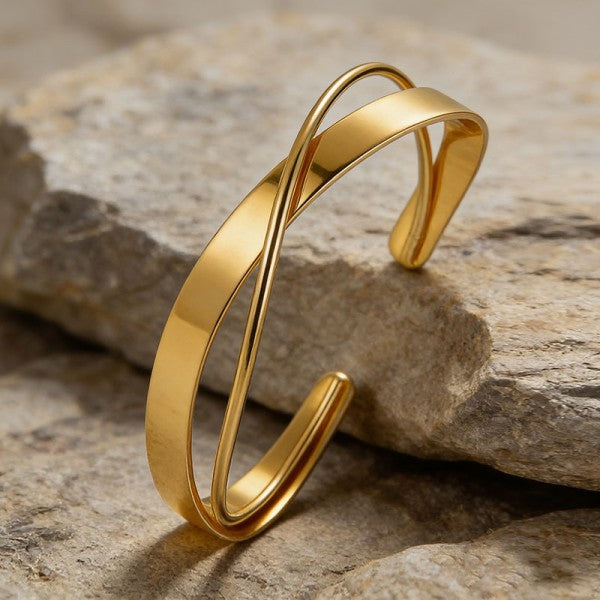 Minimal Moment Arm Cuff