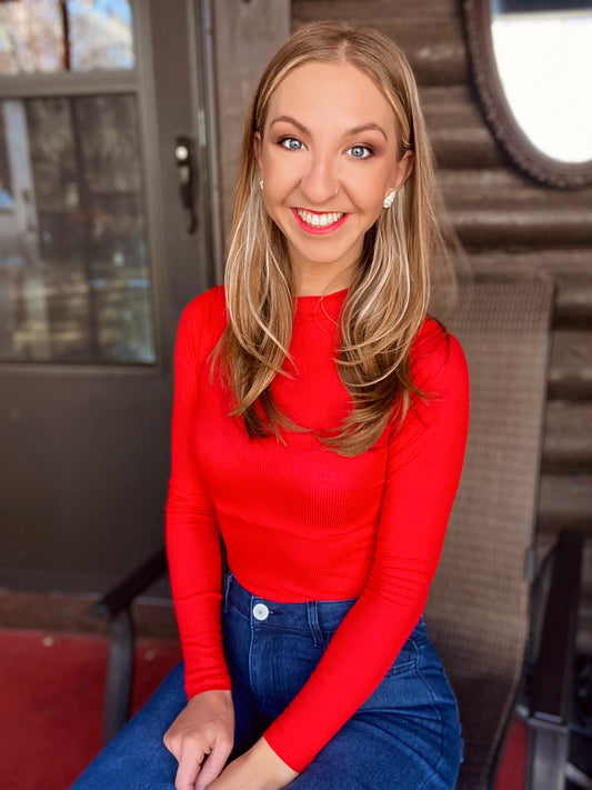 Short Turtleneck Classic Top